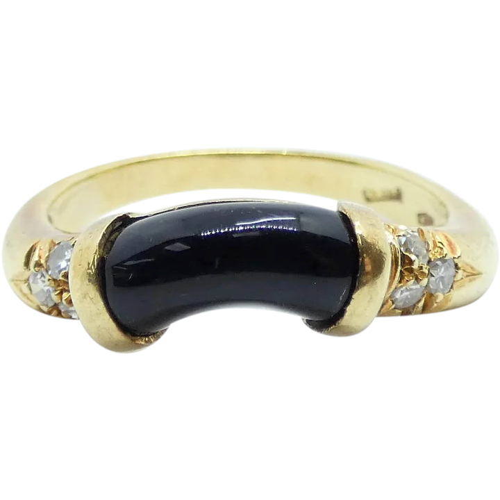 Onyx Wave Ring 18k Yellow Gold