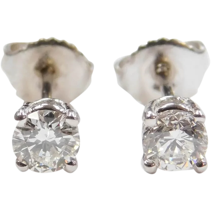 Modern Earrings Online | Diamond Earrings Online | Aelra 