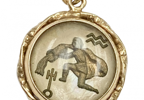 Aquarius Vintage Zodiac Charm Reverse Intaglio 14K Gold