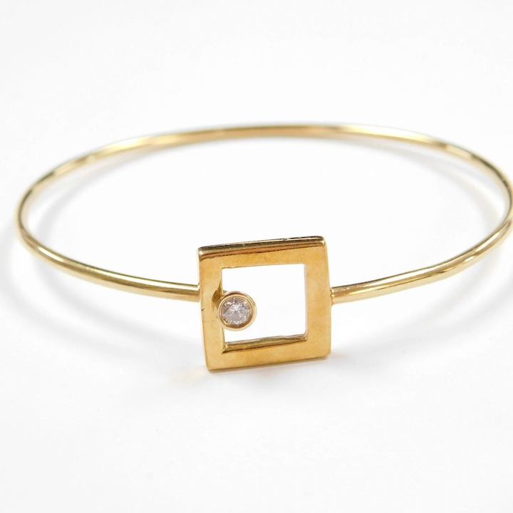Bracelet with diamond simulant in 10 carat yellow gold – Secrets Shhh