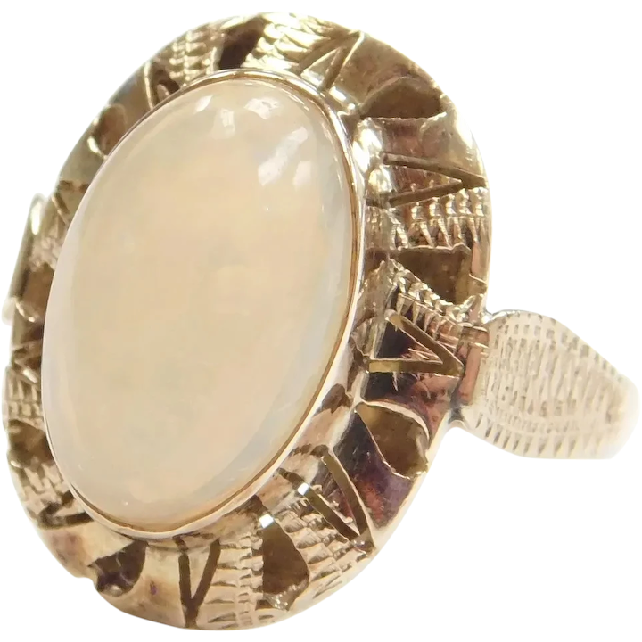 Edwardian 14k Gold Opal Ring