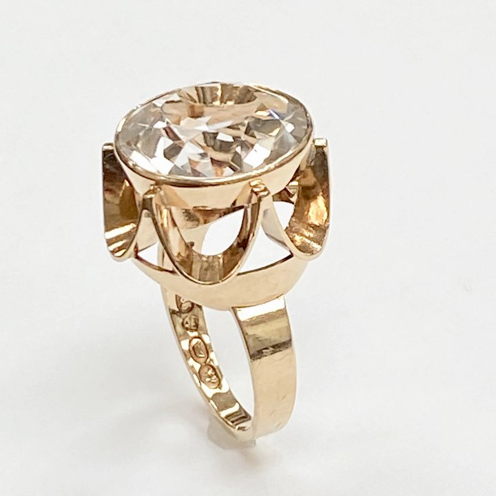 Yellow gold cheap crystal ring