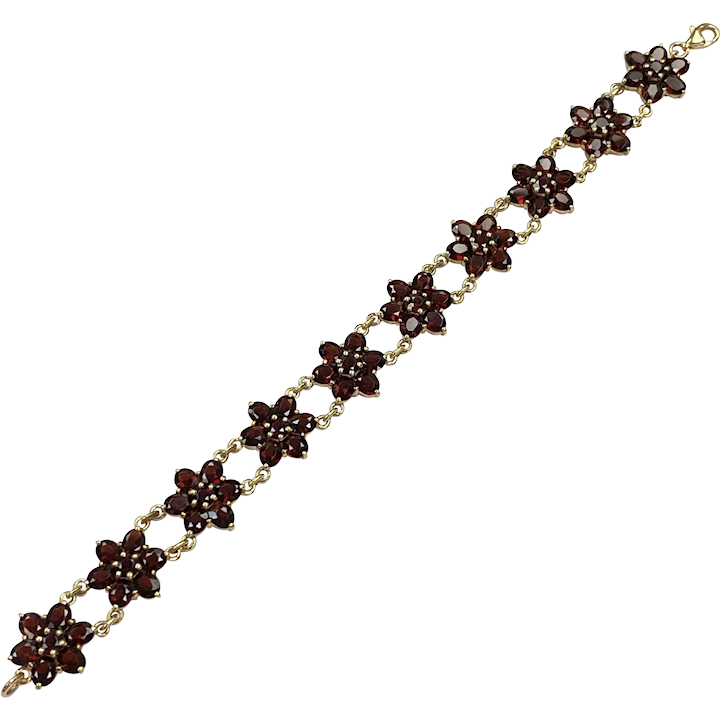 Garnet Flower Link Vintage Bracelet 38.3 Carat 14K Gold Victorian Revival