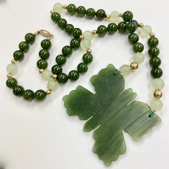 Bvlgari, Very important Large Natural Jade Jadeite and Diamond Necklac –  Select Antique Jewelry