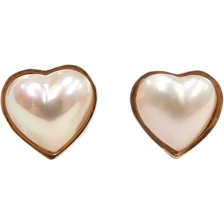 Romantic Cultured Pearl Heart Stud Earrings