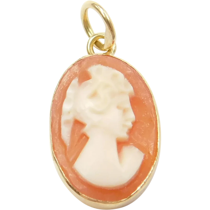Small 18k Gold Carved Shell Cameo Pendant / Charm