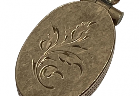 Small Oval Victorian Locket 14K Gold Shell