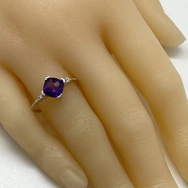 Amethyst thumb shop ring