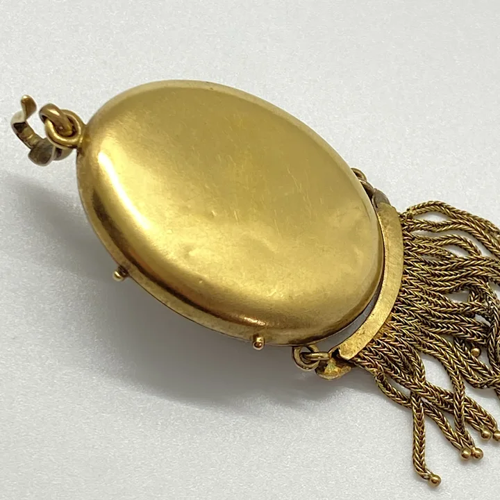 Gorgeous-BIG-Victorian-Locket-pendant back
