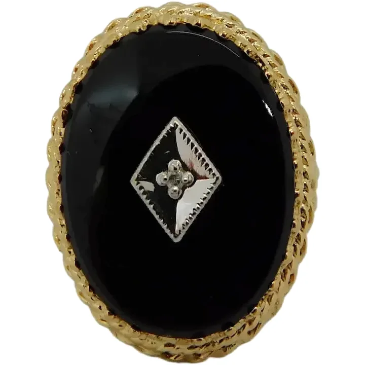 Vintage .005ct Oval Onyx Ring 14K Yellow Gold