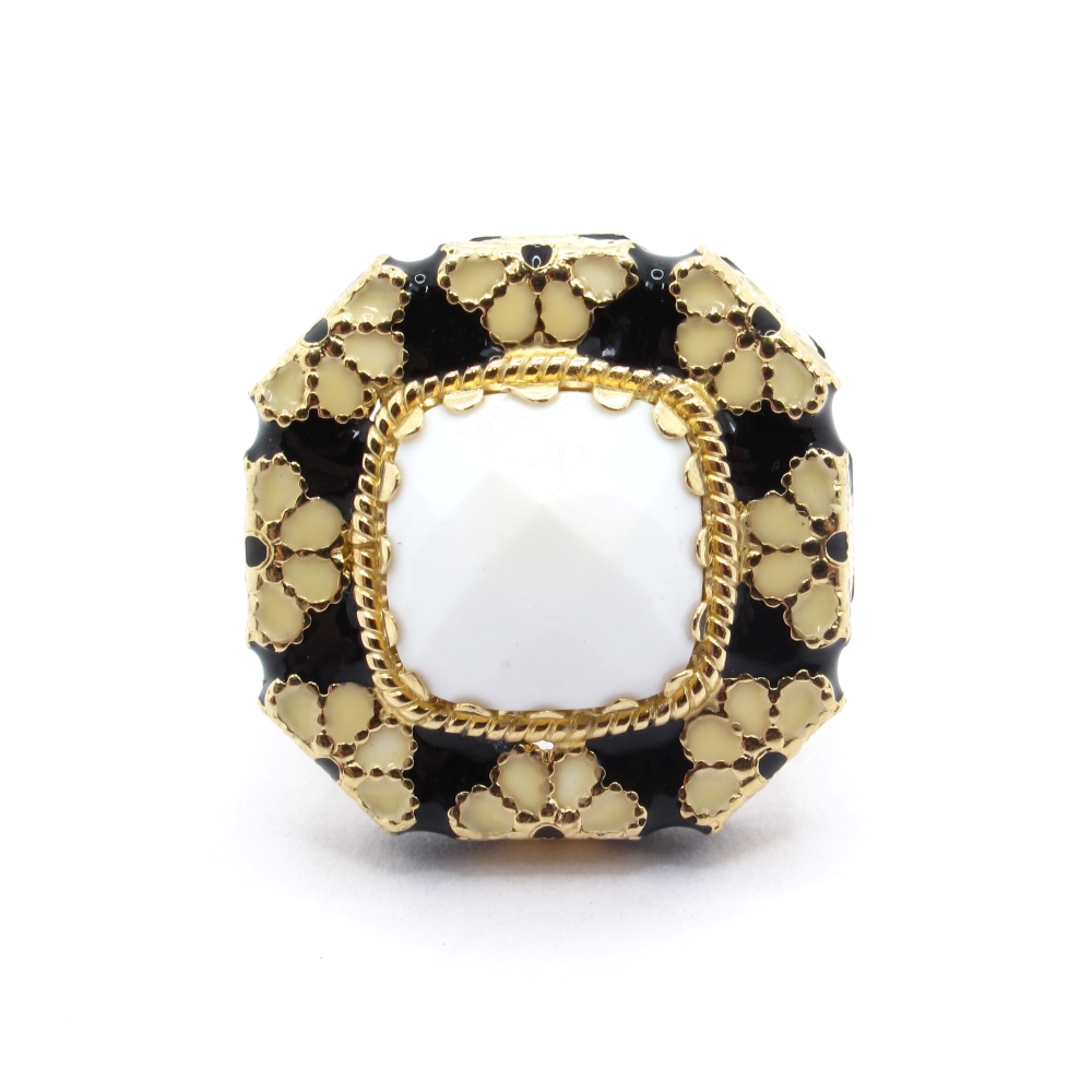 Checkerboard White Chalcedony Enamel Floral Ring 14k Yellow Gold