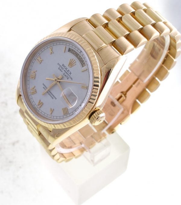Pre-owned Rolex Day-Date Presidential (1987) 18k Yellow Gold 18038 Right