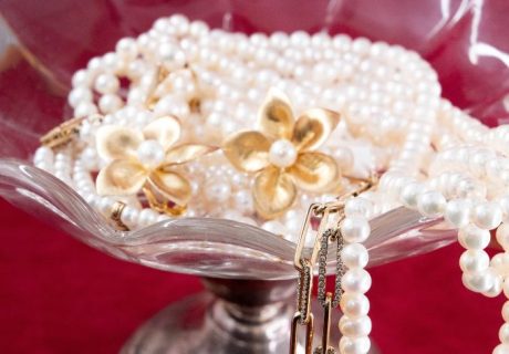 what are the birthstones for June