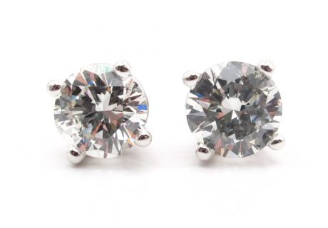 1.50 carat Diamond Studs Round Brilliant