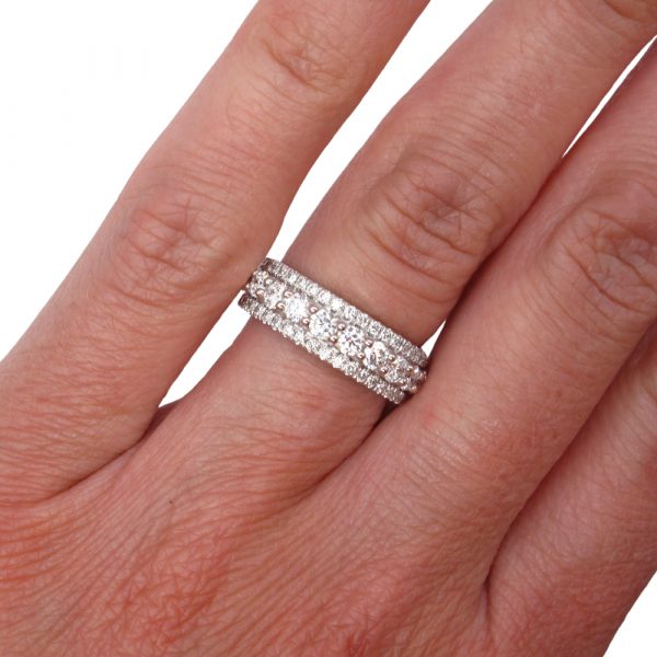 Triple Diamond Band Stack Look White Gold Hand