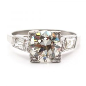 Art Deco 1.50 carat Diamond Platinum Engagement Ring with Parallelogram Warm