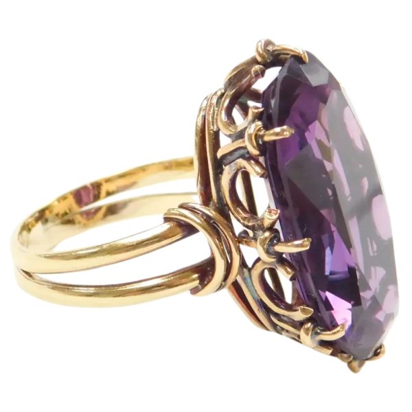 Edwardian 19.00 Carat Purple Sapphire Ring 18k Gold side angle
