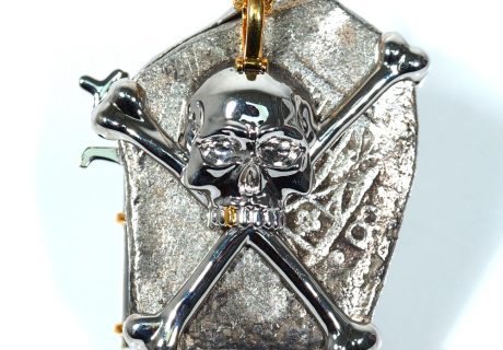 1715 Fleet Shipwreck 8 Reales in 14k Reversible Skull & Crossbones / Black Powder Pistol Pendant