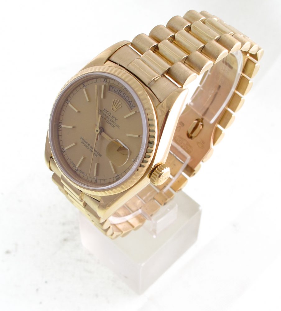 Pre owned Rolex 36mm Day Date Presidential 1978 18k Yellow Gold 18038