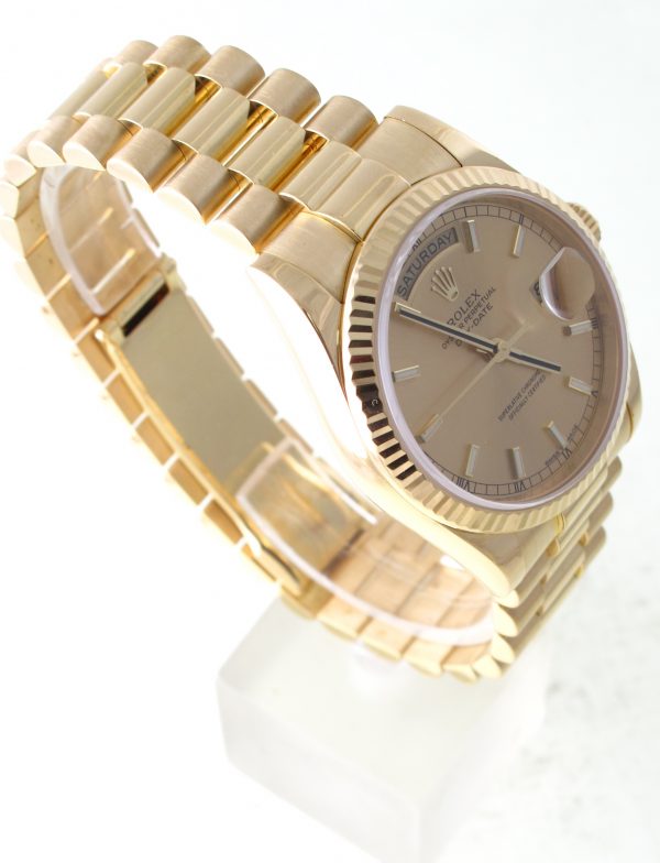Pre-owned Like New Rolex 36mm Day-Date Presidential (2013) 18k Yellow Gold 118238 Right
