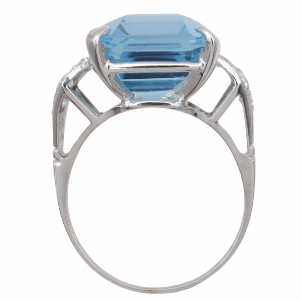 Art Deco Aquamarine 10 carat Platinum Ring Profile (1)