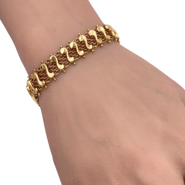 Victorian Revival Mesh Bracelet 18K Gold worn
