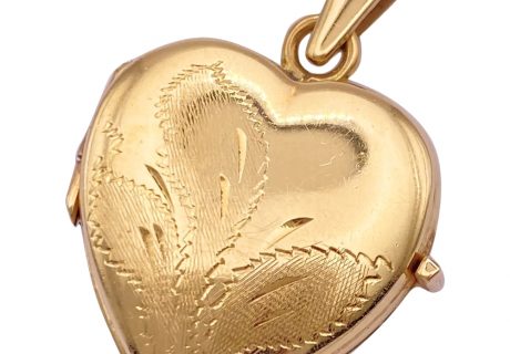 Vintage Heart Locket Pendant 14K Gold Hand Engraved