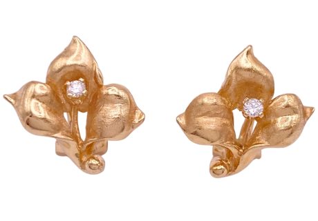 0.10ctw Diamond Accent Flower Earrings 14K Gold