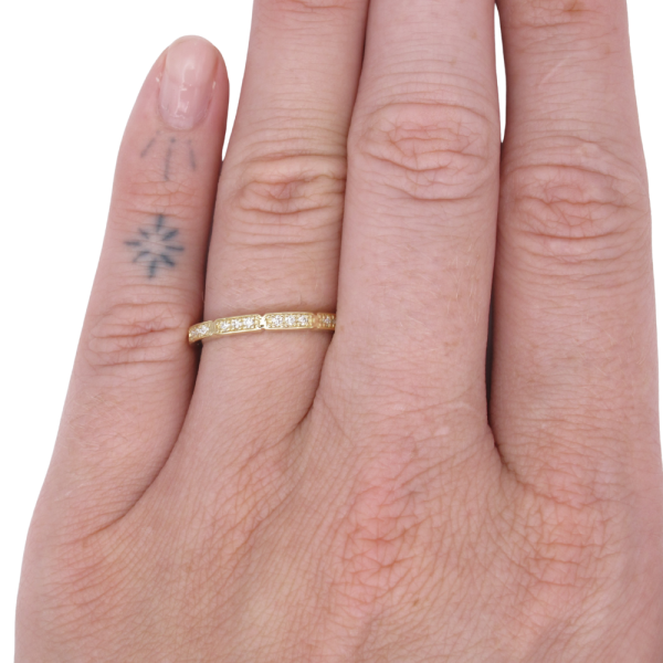 .09ctw Diamond Sectioned Half Stack Band 14K