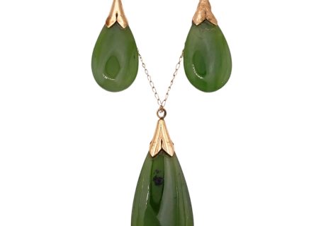 Vintage Jade Earrings & Necklace Set 14K Gold
