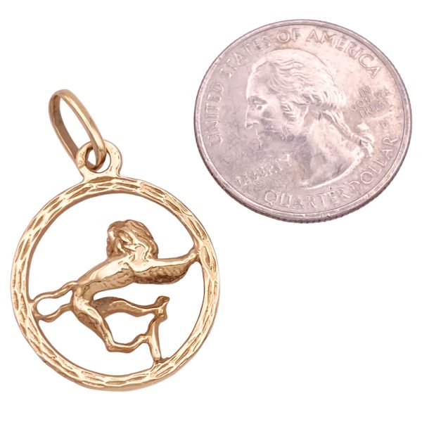 Leo Lion Zodiac Pendant 14K Gold size