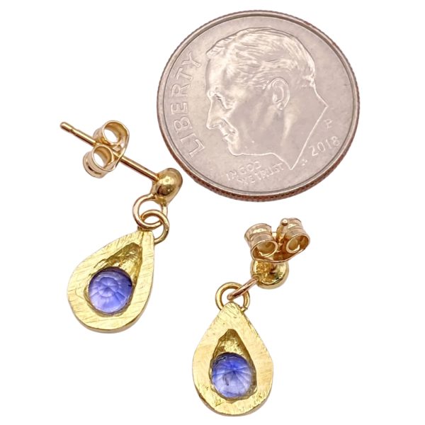 0.85ctw Ceylon Blue Sapphire Earrings 14K Gold back