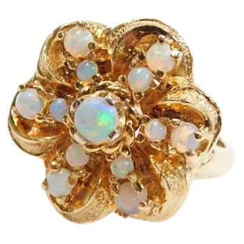 Vintage 0.78ctw Opal Ring 14K Gold side