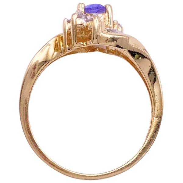 0.80ctw Tanzanite Ring with Baguette Diamond Accents 14K Gold profile
