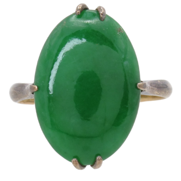 Oval Apple Green Jade Edwardian Solitaire Ring in 14K Yellow Gold Front