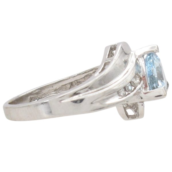1.0ctw Trillion Cut Aquamarine Ring 14K White Gold side