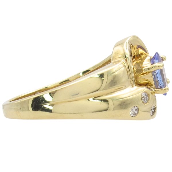 1.13ctw Oval Tanzanite Ring 14K Yellow Gold side