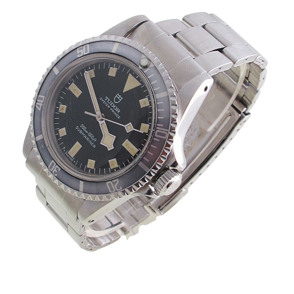 Pre-Owned Vintage Tudor Submariner Snowflake 40MM (1979) Stainless Steel Model 94010 Left