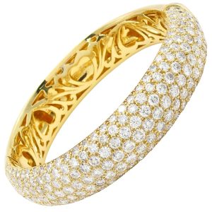 12.75ctw Pave Diamond Bombe Bangle Bracelet 18K Yellow Gold Front