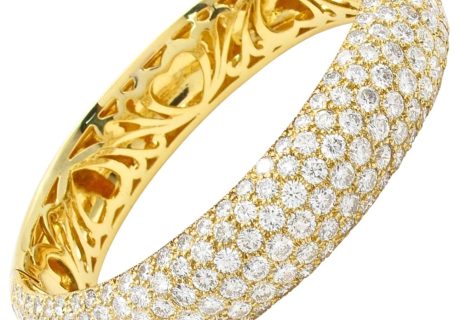 12.75ctw Pave Diamond Bombe Bangle Bracelet 18K Yellow Gold Front