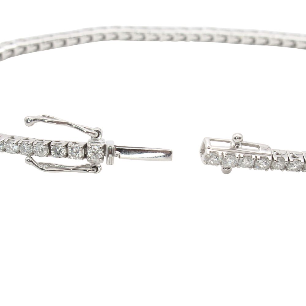 3.50ctw Diamond Tennis Bracelet 14K White Gold Clasp 3.50ctw Diamond Tennis Bracelet 14K White Gold Clasp