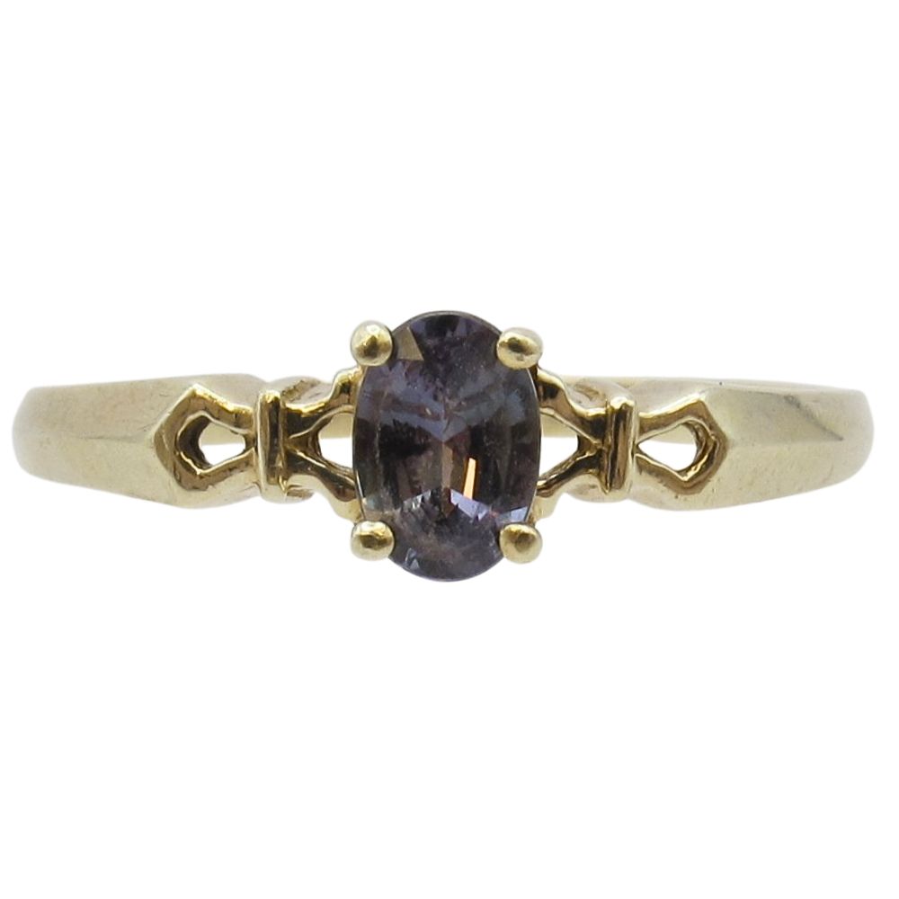 0.35ct Oval Natural Alexandrite Ring 14K Yellow Gold 0.35ct Oval Natural Alexandrite Ring 14K Yellow Gold