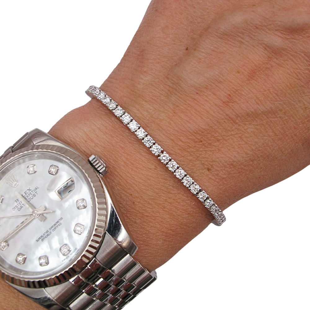 4 carat diamond line tennis bracelet white gold wrist