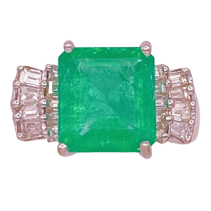 Natural Emerald Diamond Ring 4.13 TGW 18KWG