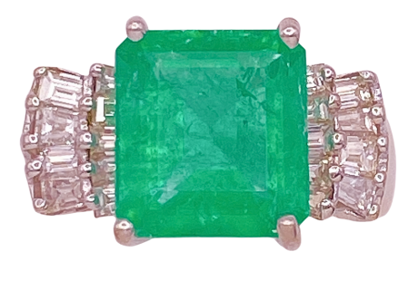 Natural Emerald Diamond Ring 4.13 TGW 18KWG