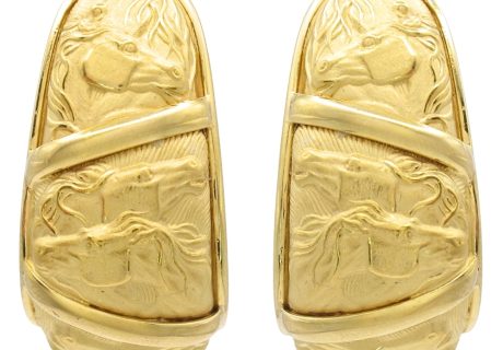 Carrera Y Carrera Mosaico Horse Motif Omega Earrings 18K Gold front