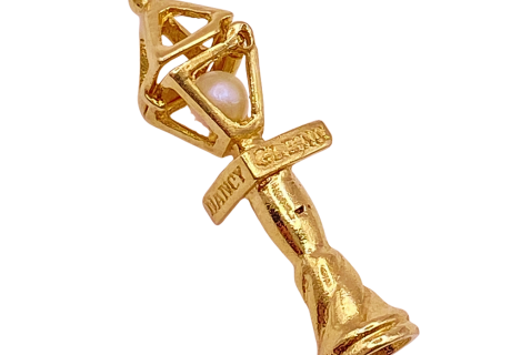 Streetpost Charm 14KYG Pearl