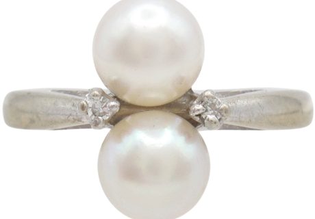 Vintage Two-Stone Cultured Pearl Ring 14K White Gold front