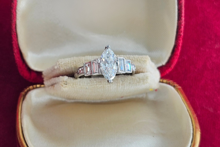 Diamond ring shapes for short fingers