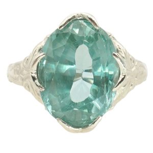 Vintage Green Spinel Detailed Ring in 14K White Gold